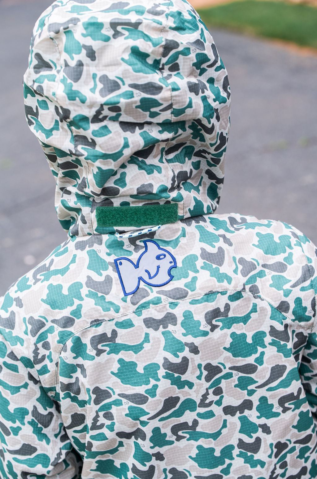 PRODOH toddler boys camo rain jacket with hood, storm flap and reflective strips